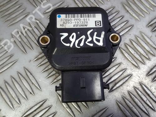 Used Electronic module Electronic module MERCEDES-BENZ E-CLASS (W211) E 200 Kompressor (211.042) (163 hp) 33496109 33496109