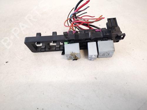 fuse-box-vw-golf-v-1k1-2003-2004-2005-2006-2007-2008-2009-2010-32897223 main image