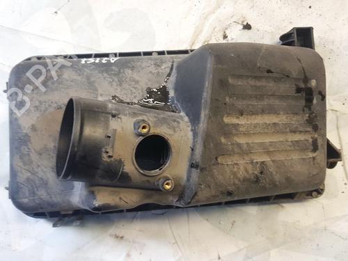 Used Air filter box Air filter box TOYOTA AVENSIS (_T25_) 2.0 D-4D (CDT250_, CDT250R) (116 hp) 35498957 35498957