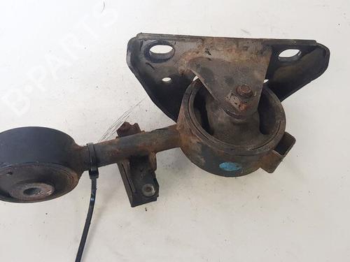 Used Engine mount Engine mount TOYOTA PREVIA II (_R3_) 2.0 D-4D (CLR30_, CLR30R) (116 hp) 32880926 32880926
