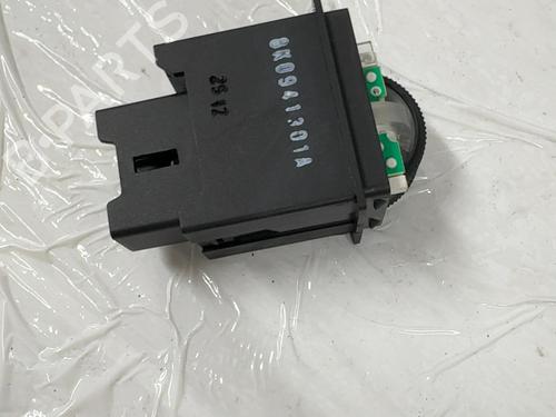 Switch BMW 5 (F10) 535 d | BP38611147I30 - Image 3