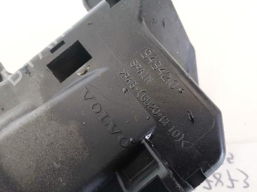 Fuse box VOLVO S60 I (384) D5 | BP32900762E1 - Image 3