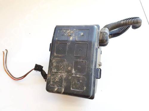 Used Fuse box Fuse box 32564961 32564961