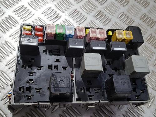 Used Fuse box Fuse box FORD TRANSIT Van (FA_ _) 2.2 TDCi (110 hp) 33501379 33501379