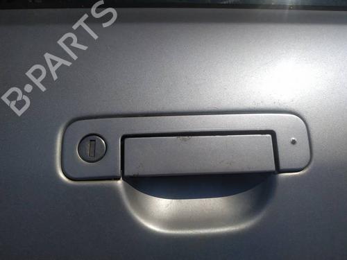 front-right-exterior-door-handle-audi-a4-b5-8d2-1994-1995-1996-1997-1998-1999-2000-2001-35104732 main image
