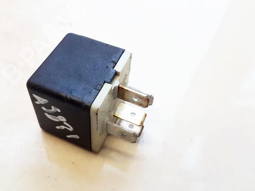 Used Electronic sensor Electronic sensor OPEL ZAFIRA A MPV (T98) 2.0 DTI 16V (F75) (101 hp) 33105940 33105940