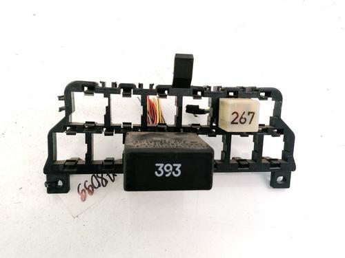 fuse-box-audi-a6-c5-4b2-4b4-1997-1998-1999-2000-2001-2002-2003-2004-2005-32908115 main image