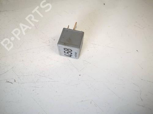 Used Electronic sensor Electronic sensor SKODA OCTAVIA I (1U2) 1.6 (102 hp) 32581552 32581552