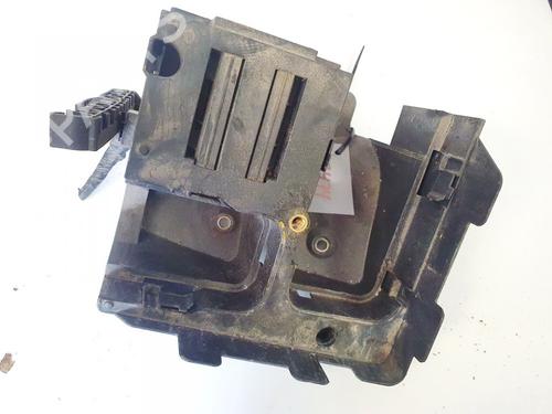 Used Fuse box Fuse box AUDI A3 (8P1) 2.0 TDI 16V (140 hp) 32903982 32903982