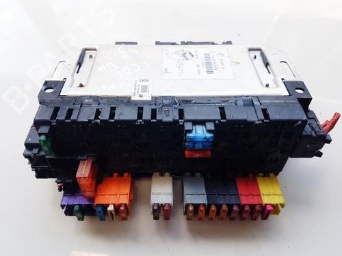 Used Fuse box Fuse box MERCEDES-BENZ S-CLASS (W220, V220) S 320 CDI (220.026, 220.126) (197 hp) 33522948 33522948