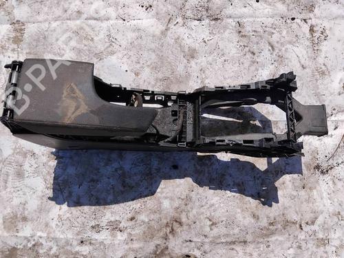 Used Armrest / Center console Armrest / Center console 35291103 35291103