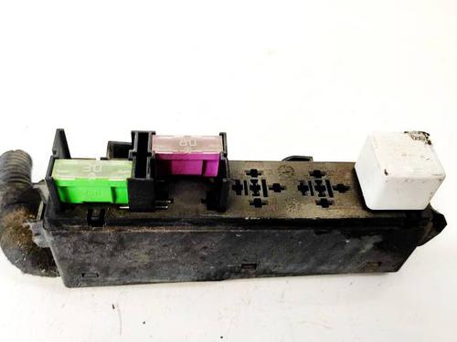 fuse-box-opel-vectra-c-z02-2002-2003-2004-2005-2006-2007-2008-2009-32943633 main image