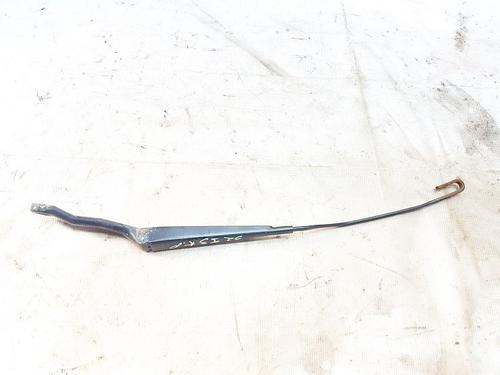 Used Front windshield wiper arm Front windshield wiper arm 33522751 33522751