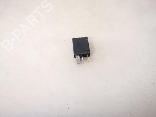 Electronic sensor PEUGEOT BOXER Bus (244, Z_) 2.8 HDi | BP32881573M84 - Image 2