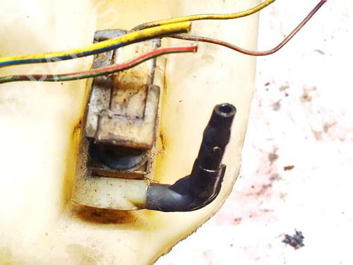 Used Washer pump Washer pump SUBARU LEGACY III Estate (BH) 2.5 AWD (BH9) (156 hp) 35348281 35348281