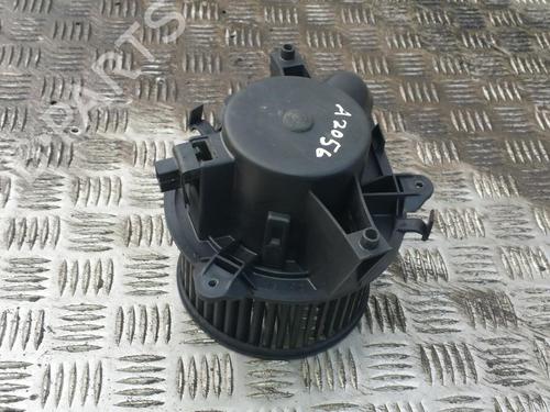 Used Heater blower motor Heater blower motor FIAT PUNTO (188_) 1.2 60 (188.030, .050, .130, .150, .230, .250) (60 hp) 35673458 35673458