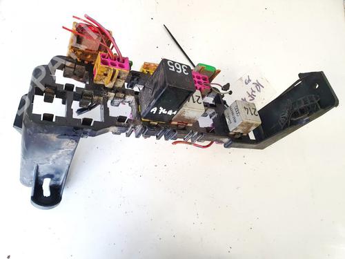 Used Fuse box Fuse box AUDI A4 B5 (8D2) 1.9 TDI (110 hp) 32888249 32888249