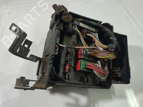 Used Fuse box Fuse box PEUGEOT 406 (8B) 2.0 HDI 110 (109 hp) 32534428 32534428