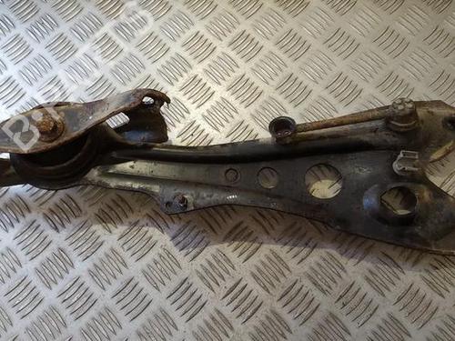 Used Right rear suspension arm Right rear suspension arm 35835760 35835760