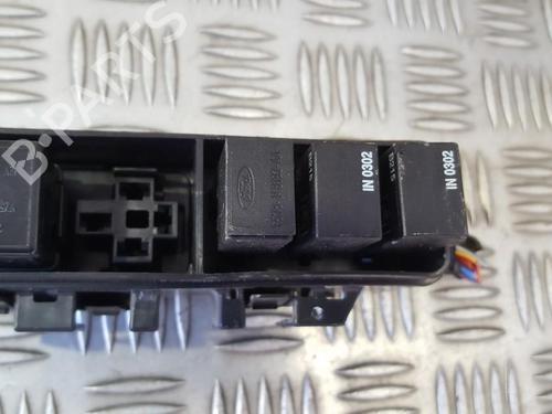 fuse-box-mazda-2-dy-2003-2004-2005-2006-2007-33495885 main image