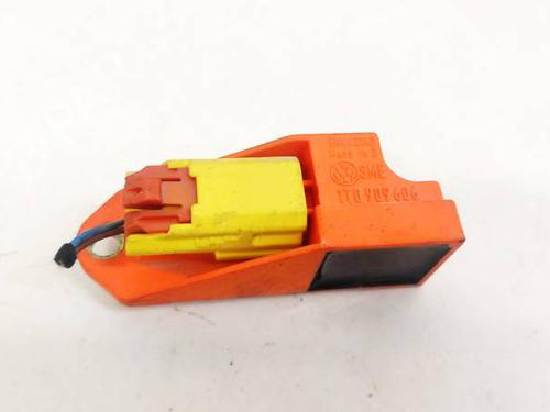 Used Electronic module Electronic module VW TOURAN (1T1, 1T2) 2.0 TDI 16V (140 hp) 32930678 32930678