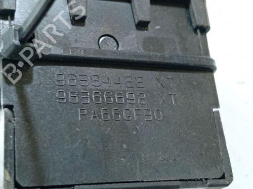 Switch PEUGEOT 1007 (KM_) 1.4 HDi | BP34887970I30 - Image 4