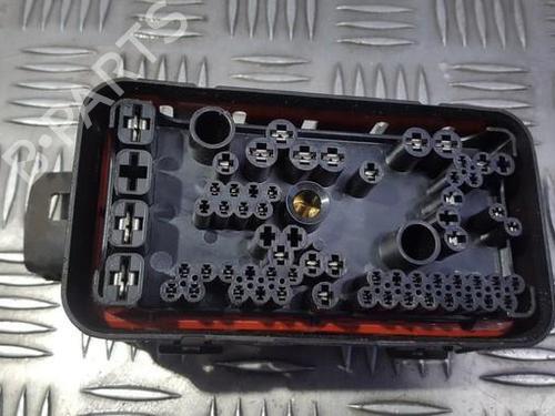 electronic-module-opel-astra-h-a04-2004-2005-2006-2007-2008-2009-2010-2011-2012-2013-2014-33492670 main image