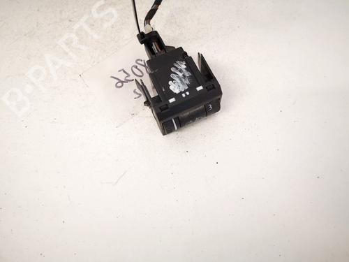 Used Switch Switch SKODA OCTAVIA II (1Z3) 1.9 TDI (105 hp) 35430142 35430142