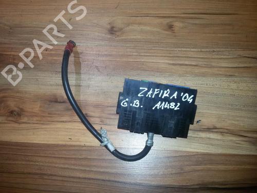fuse-box-opel-zafira-a-mpv-t98-1999-2000-2001-2002-2003-2004-2005-2006-33496445 main image