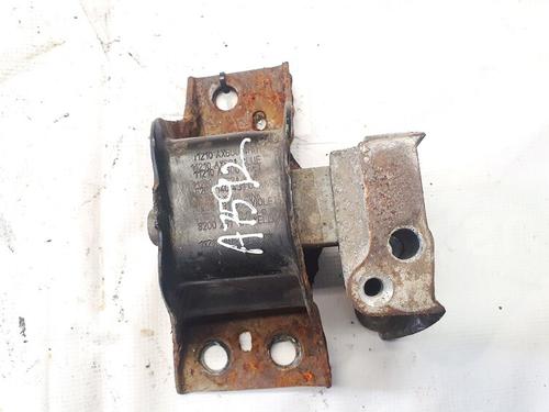 engine-mount-nissan-note-e11-ne11-2005-2006-2007-2008-2009-2010-2011-2012-2013-32902618 main image