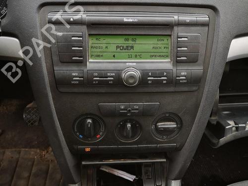 Electronic module SKODA OCTAVIA II (1Z3) 1.9 TDI | BP32905971M83  - Image 10