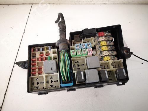 Used Fuse box Fuse box FORD FOCUS II (DA_, HCP, DP) 1.6 TDCi (109 hp) 32888885 32888885