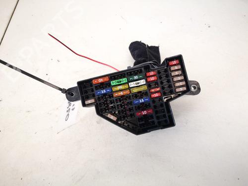 fuse-box-skoda-octavia-ii-1z3-2004-2005-2006-2007-2008-2009-2010-2011-2012-2013-32901649 main image