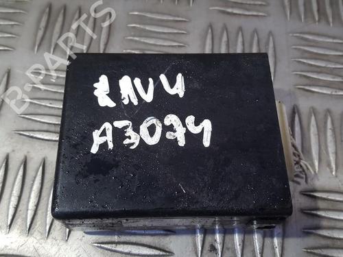 Used Electronic module Electronic module TOYOTA RAV 4 II (_A2_) 2.0 D 4WD (CLA20_, CLA21_, CLA20R, CLA21R) (116 hp) 33494981 33494981