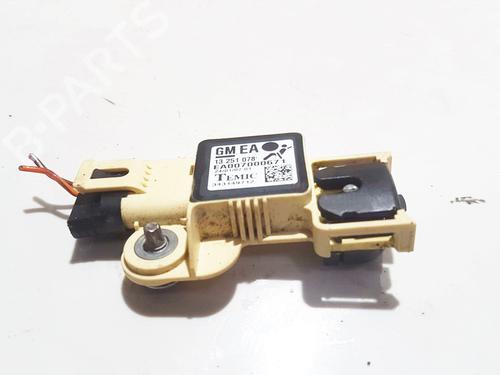 electronic-module-opel-astra-h-a04-2004-2005-2006-2007-2008-2009-2010-2011-2012-2013-2014-33105178 main image