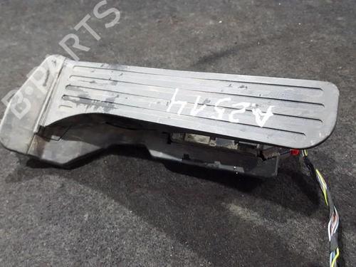 Used Pedal Pedal VW PASSAT B6 (3C2) 2.0 TDI (136 hp) 35659672 35659672