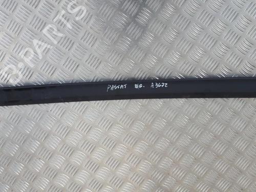 Gummiliste Gummiliste VW PASSAT B3/B4 Variant (3A5, 35I) 1.9 TDI (90 hp) 35674883 35674883