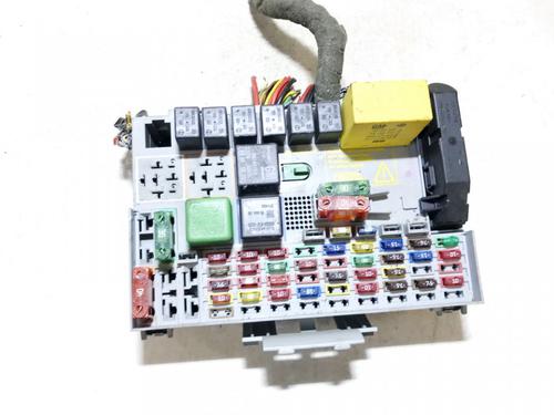Used Fuse box Fuse box OPEL ASTRA G Hatchback (T98) 2.0 DTI 16V (F08, F48) (101 hp) 33526076 33526076