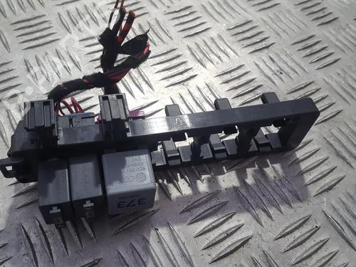 Used Fuse box Fuse box AUDI A3 (8P1) 1.6 (102 hp) 33504002 33504002