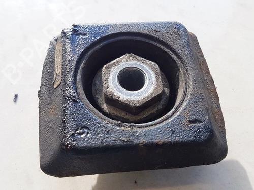 Used Engine mount Engine mount MERCEDES-BENZ C-CLASS (W204) C 220 CDI (204.002) (170 hp) 33063086 33063086