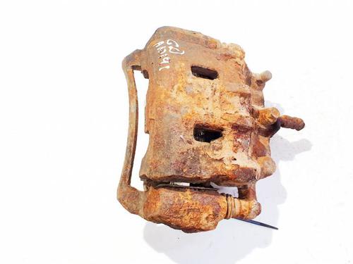 Used Right front brake caliper Right front brake caliper CHEVROLET CAPTIVA (C100, C140) 2.0 D 4WD (150 hp) 35065744 35065744