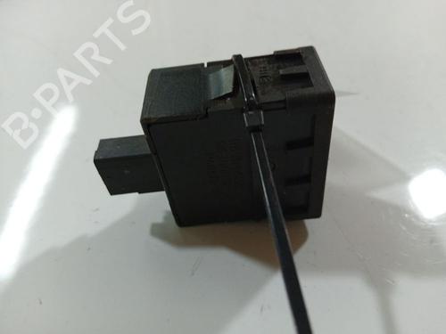 Switch PEUGEOT 1007 (KM_) 1.4 HDi | BP34887970I30 - Image 3