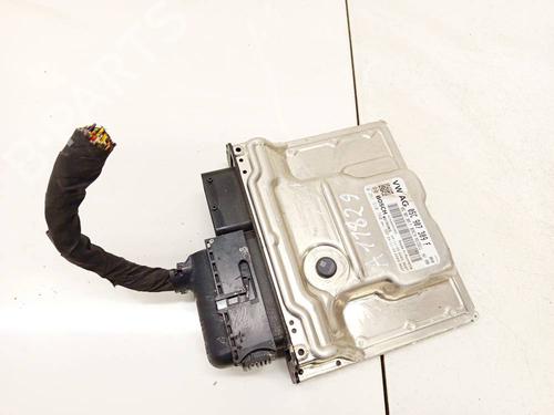 Used Engine control unit (ECU) Engine control unit (ECU) 39040401 39040401