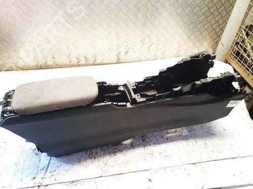Used Armrest / Center console Armrest / Center console CUPRA BORN (K11) 58 (204 hp) 35099428 35099428