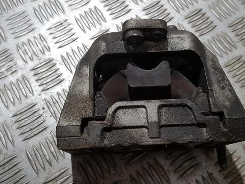 Used Engine mount Engine mount VW GOLF IV (1J1) 1.9 TDI (110 hp) 33502238 33502238