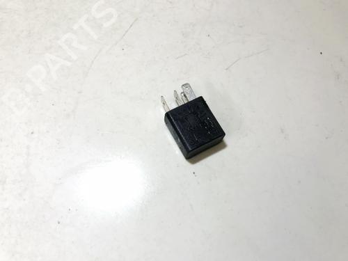 Electronic sensor OPEL ZAFIRA A MPV (T98) 2.0 DTI 16V (F75) | BP33075678M84 - Image 3