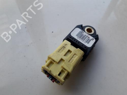 Used Electronic module Electronic module TOYOTA YARIS (_P9_) 1.4 D-4D (NLP90_, NLP90R) (90 hp) 33511445 33511445