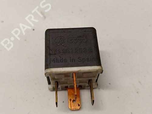 Used Electronic sensor Electronic sensor AUDI A6 C5 (4B2, 4B4) 2.5 TDI (150 hp) 35830825 35830825