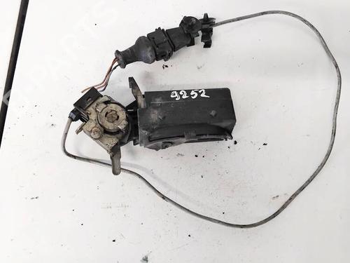 front-left-exterior-door-handle-audi-a3-8l1-1996-1997-1998-1999-2000-2001-2002-2003-2004-2005-2006-35275843 main image