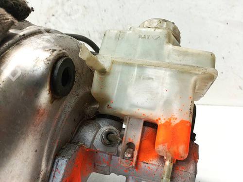 Used Brake fluid reservoir Brake fluid reservoir BMW 7 (E65, E66, E67) 730 Ld (231 hp) 34808014 34808014